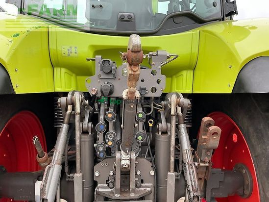 Tractor agrícola - Claas - 620 arion tractor (st25431)