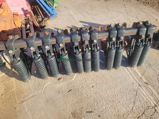 Brazos chisel rastrojero Kuhn 