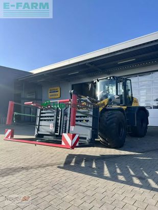 Minicargadora - New Holland - w170d