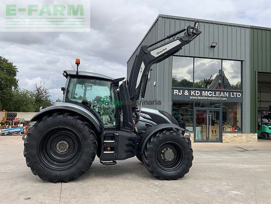 Tractor agrícola - Valtra - t254 versu unlimited tractor (st27246)