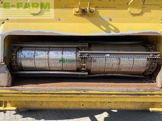 Cosechadora de Cereal - New Holland - cr 9090