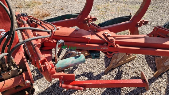 Arado - Pentasurco ES80