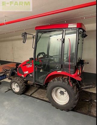 Tractor agrícola - TYM - t 233 hst