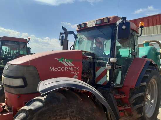 Tractor agrícola - Mc Cormick - MC120