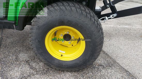 Tractor agrícola - John Deere - 1026R