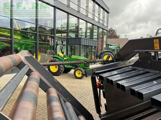 Empacadora gigant - Vicon - lb12200