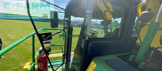 Cosechadora de Cereal - John Deere - 7700