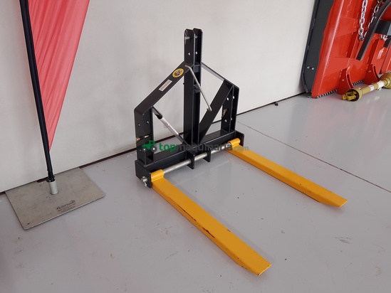 PINZA PORTAPALETS PARA TRACTOR – 700/1.000 KG