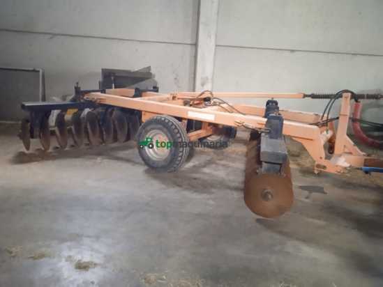 Grada de 26 discos Hermanos Bosque