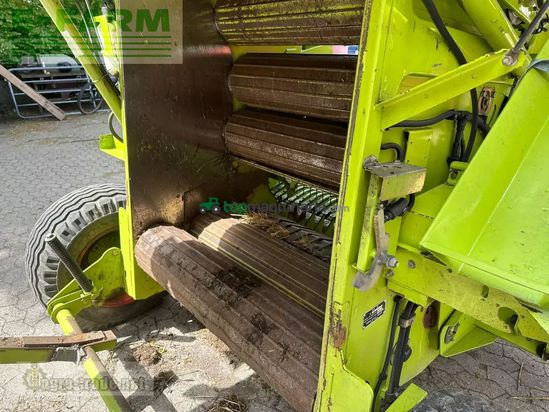 Empacadora gigant - Claas - rollant 240