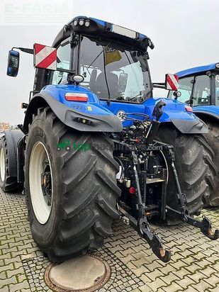 Tractor agrícola - New Holland - t8.435 uc UC