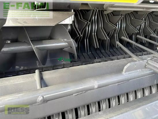 Empacadora gigant - Claas - variant 585 pro