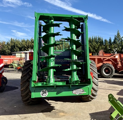 Remolqu esparcidor - rafal 1500