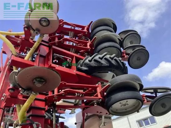 Sembradora monograno mecanica - Becker - aeromat p12 hkt dte