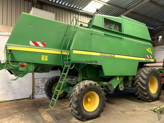 Cosechadora de Cereal - John Deere - 2264