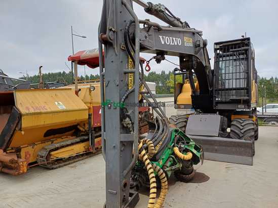 Excavadora VOLVO EW180D
