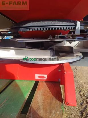 Esparcidor - Kuhn - axis 40.2 m-emc