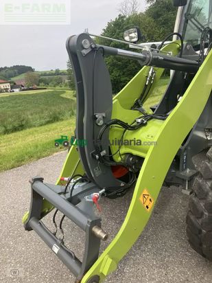 Minicargadora - Claas - torion 639