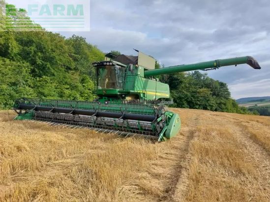 Cosechadora de Cereal - John Deere - 9880