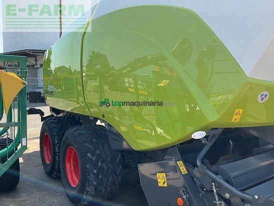 Empacadora gigant - Claas - quadrant 5200 fc tandem