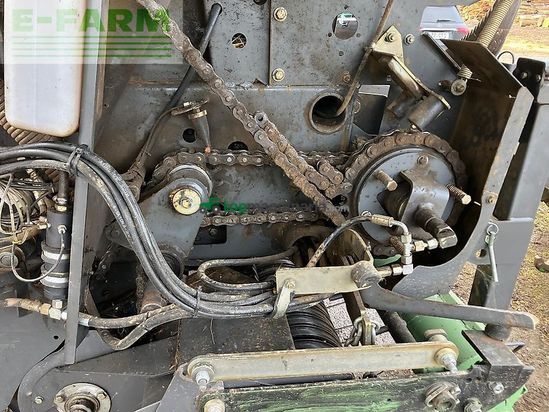 Empacadora gigant - Claas - variant 360 rc