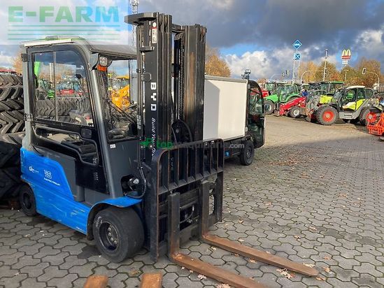 Elevadora -  - byd fcb 35 c