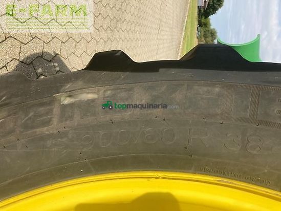 Cosechadora de Cereal - John Deere - s690