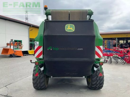 Empacadora gigant - John Deere - v461r