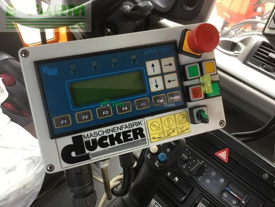 Tractor agrícola -  - unimog u 527