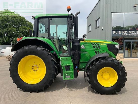 Tractor agrícola - John Deere - 6130m tractor (st26377)