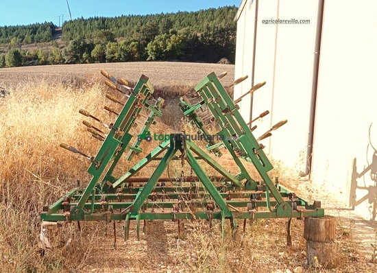 Vibrocultivador - Koskilde de 45 brazos de 20x20