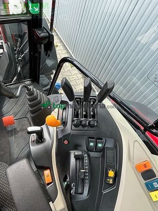 Tractor agrícola - Massey Ferguson - 5711m