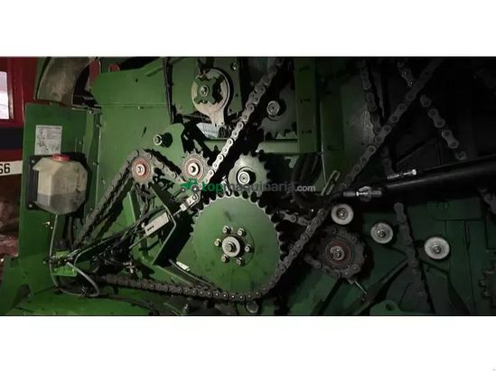 Empacadora gigant - John Deere - c441r