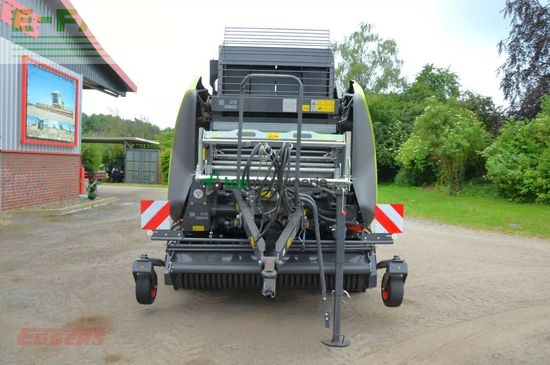 Empacadora gigant - Claas - variant 585 rc pro