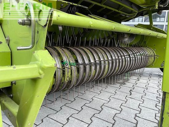 Empacadora gigant - Claas - variant 180 roto cut