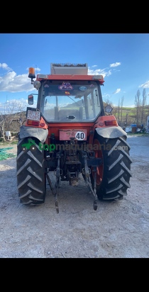 Tractor agrícola - Kubota - M1 110