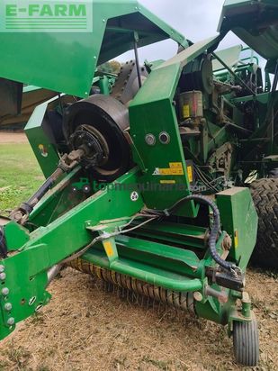 Empacadora gigant - John Deere - 1424c