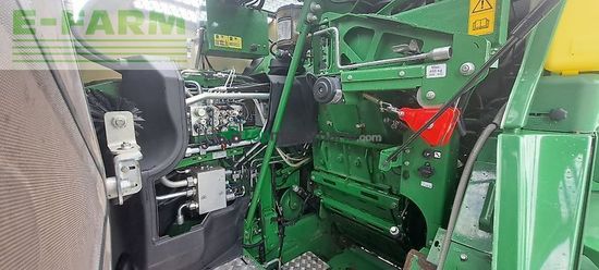 Cosechadora de Cereal - John Deere - 8400