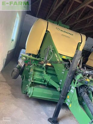 Empacadora gigant - Krone - big pack 1290 xc pre chop