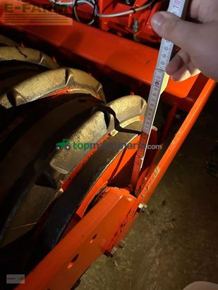 Combinado de siembra - Kuhn - hr 304 + venta lc 3000