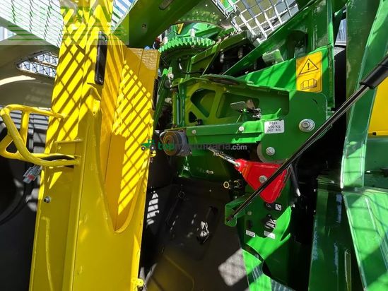 Cosechadora de Cereal - John Deere - 8400i premium used