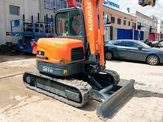 Miniexcavadora DOOSAN DX60R