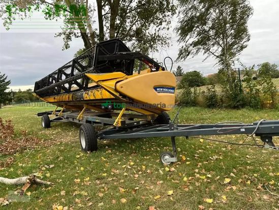 Cosechadora de Cereal - New Holland - cr 9070