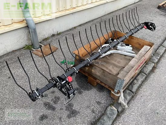 Sembradora - Pöttinger - saatstriegel 3 m