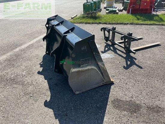 Minicargadora - Caterpillar - 907m