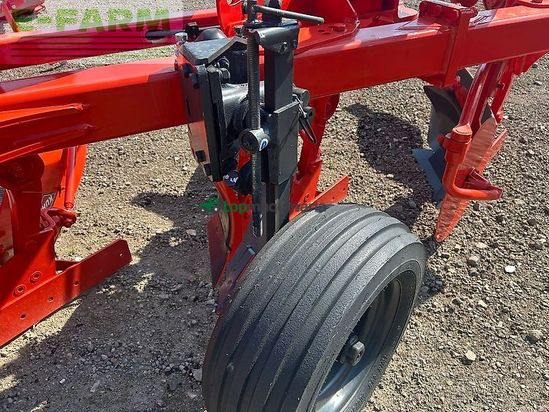 Arado - Kuhn - multi master 113 4 t