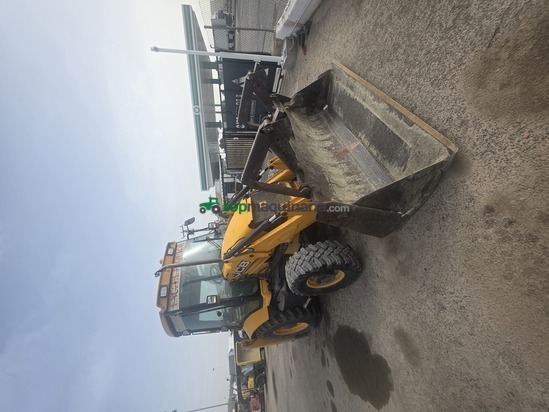 Retroexcavadora - JCB 3CX