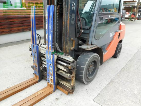 Elevadora - Toyota - 02-8fdf30 triplex 5,5m + ss + doppelpalettengabe
