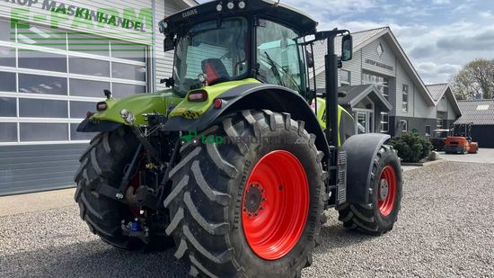 Tractor agrícola - Claas - axion 850 med frontlift og frontpto