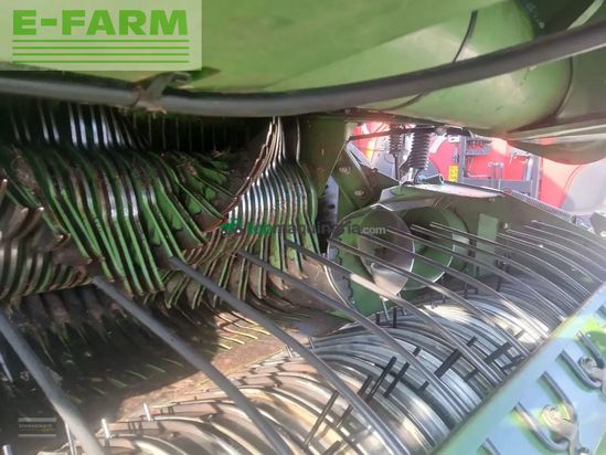 Empacadora gigant - Krone - comrima v 150 xc plus tandem